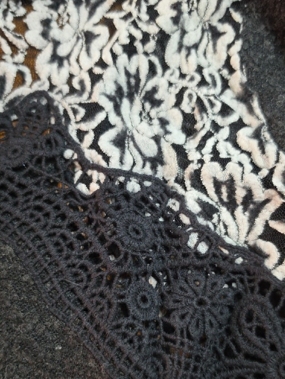 A'REVE | Boho Charcoal Lace Crochet Mixed Media Slub Swing Sweater Top | M - Picture 11 of 12